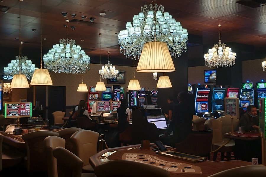 luxurious ambiance in Millionaires Casino Nairobi